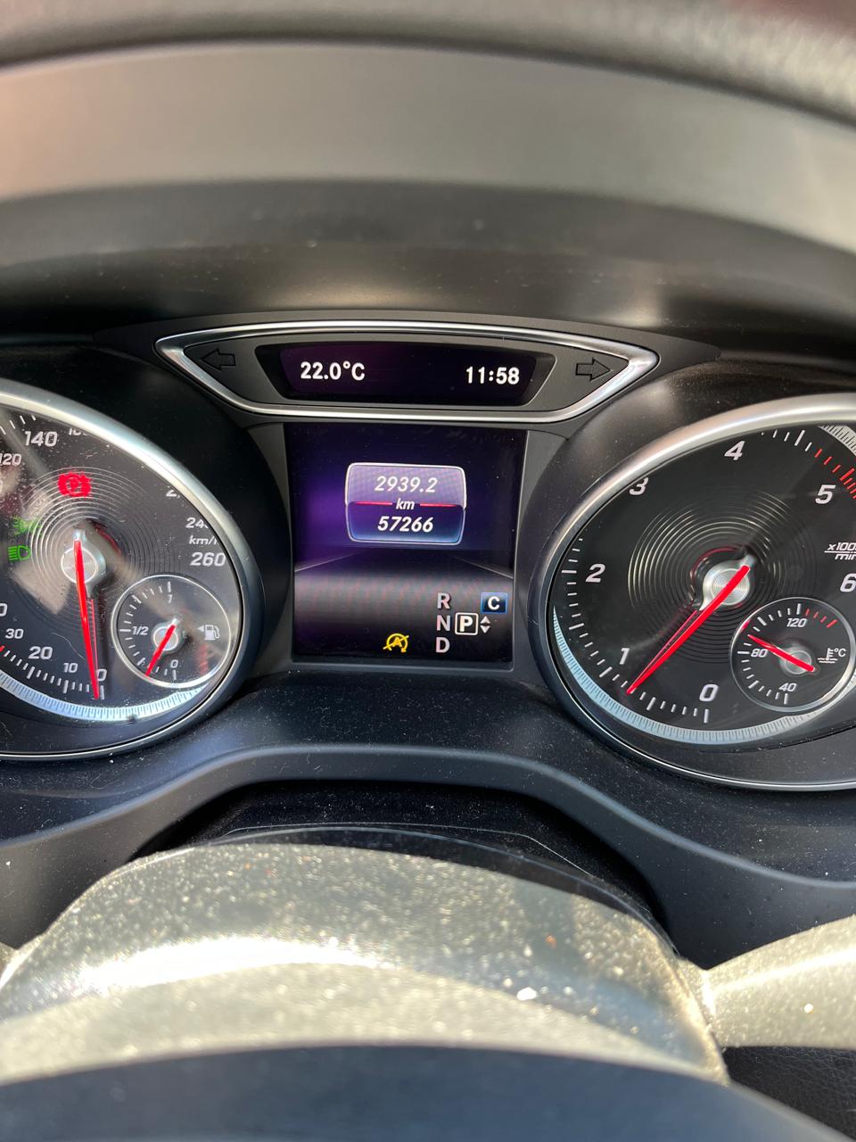 MERCEDES BENZ GLA 220 D 2019