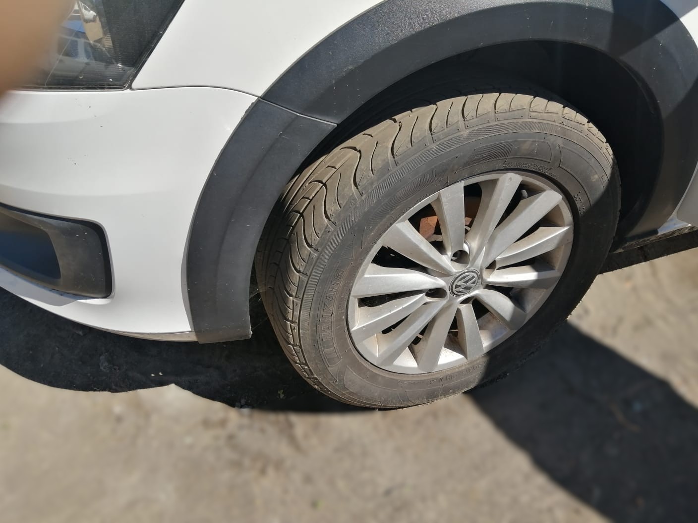 VOLKSWAGEN SAVEIRO COMFORT 1.6 2016