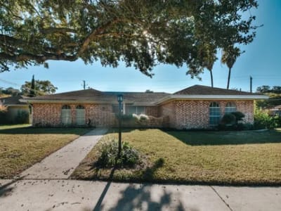 205 King Arthur Victoria, TX