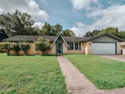 201 Canterbury Victoria Texas 77904 Featured Image