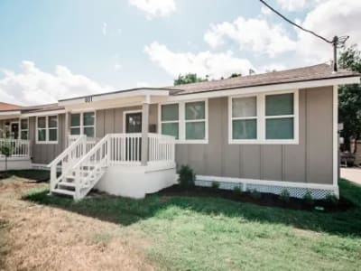 801 & 803 S Main Victoria TX 77901 Featured Image