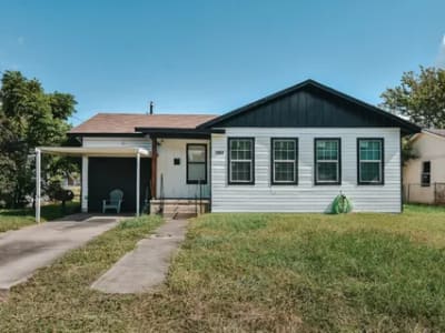 1804 E Guadalupe Victoria, TX