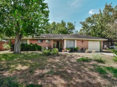 1310 Meadowview Port Lavaca, TX