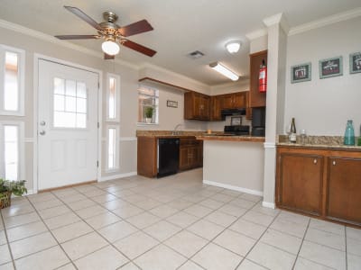 102 Palmwood Dr Victoria, TX