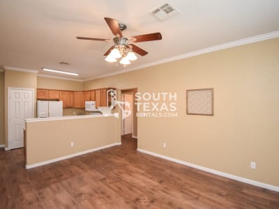 137 Sherwood Dr Apt D Victoria TX 77901 Featured Image