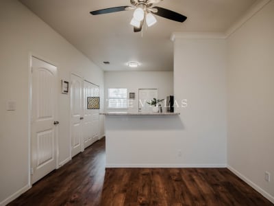 208 Vista Alta St Victoria, TX