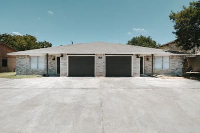 108 Milann St