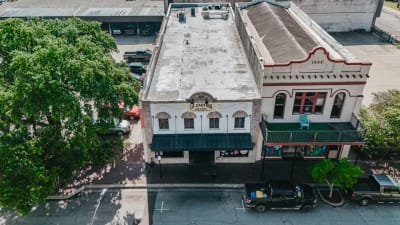 212 S Main St
