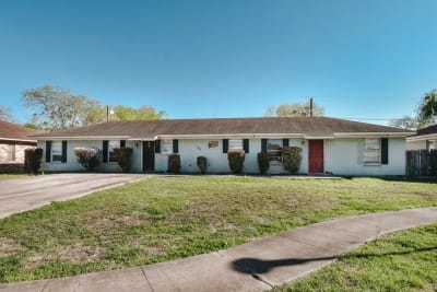 118 Milann St
