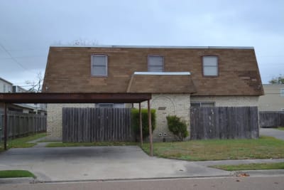 1810 Rosemary Dr