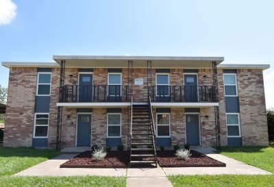 907 Simpson Rd