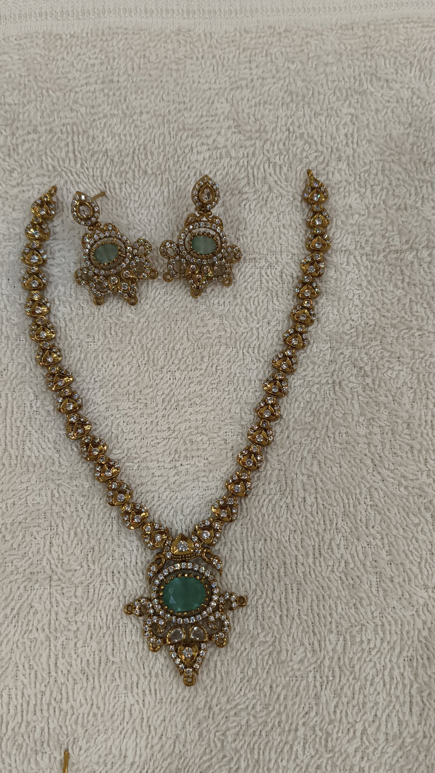 VIctorian Short Necklace image