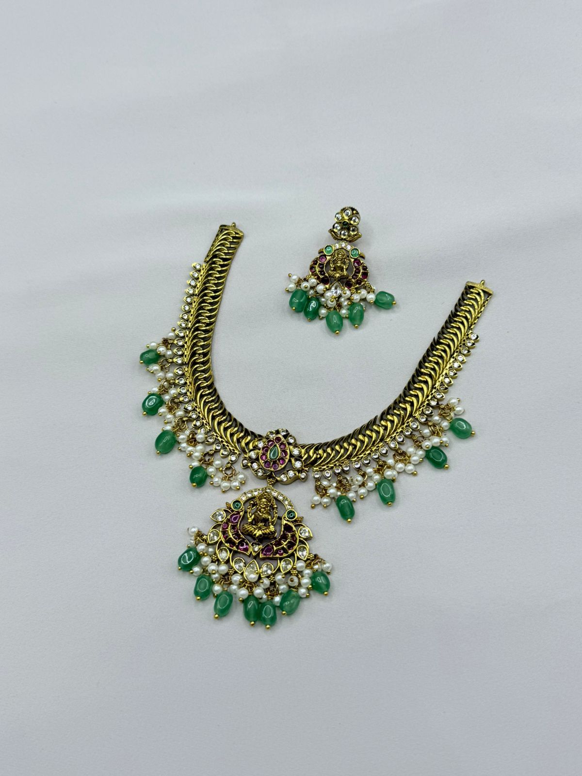 Jalebi design necklace