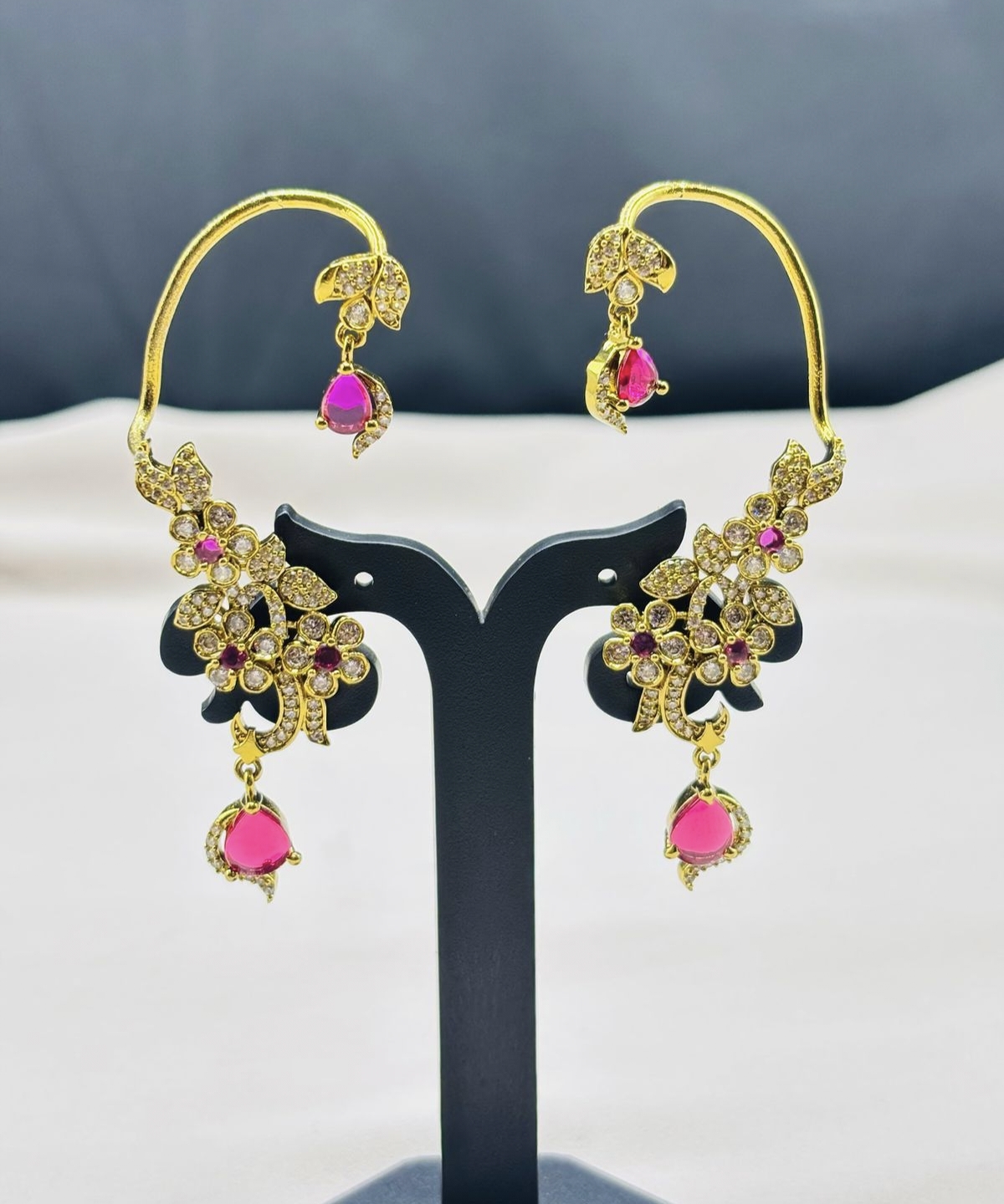 Ear cuff earings