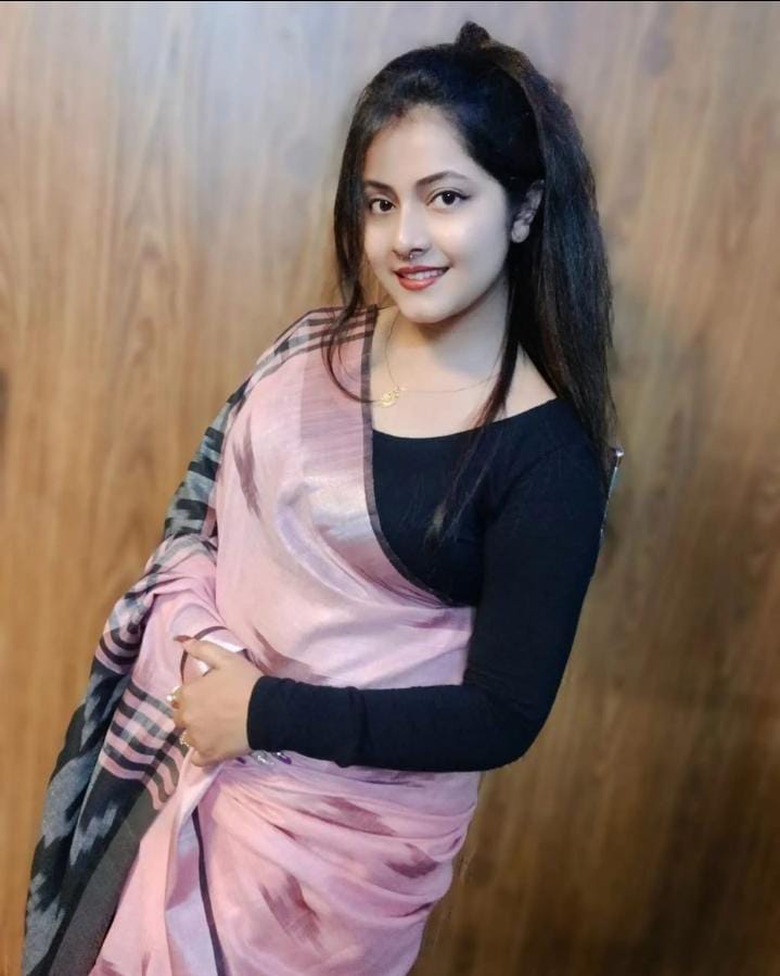 Ananya vip in main city chowk evenings thumbnail 2