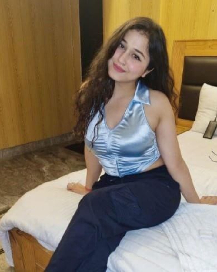 Janvi vip in chanakyapuri