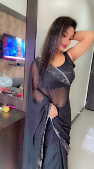 Janvi vip in paharganj