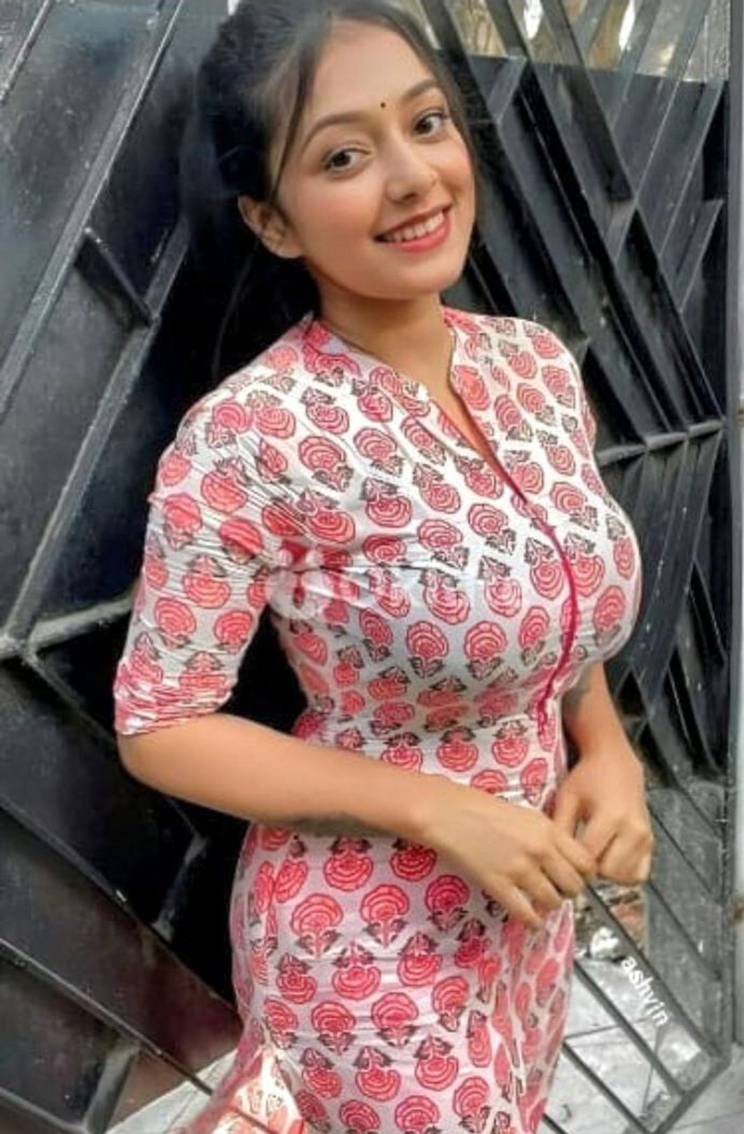 Pallavi vip in bettiah thumbnail 2