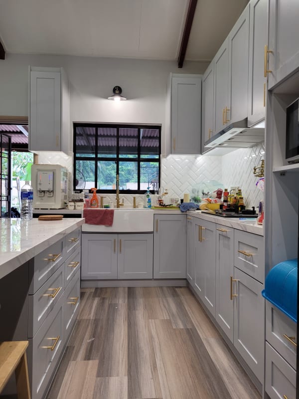 Kitchen Cabinet Gray