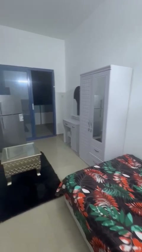 Spacious Partition with Private Balcony, Refrigerator and Sea View in Al Nakheel 2 - Ajman Corniche