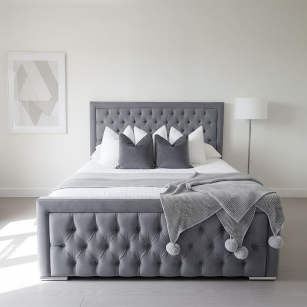 Braga Chesterfield Bed