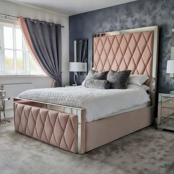 Haarlem Mirror Luxury Bed