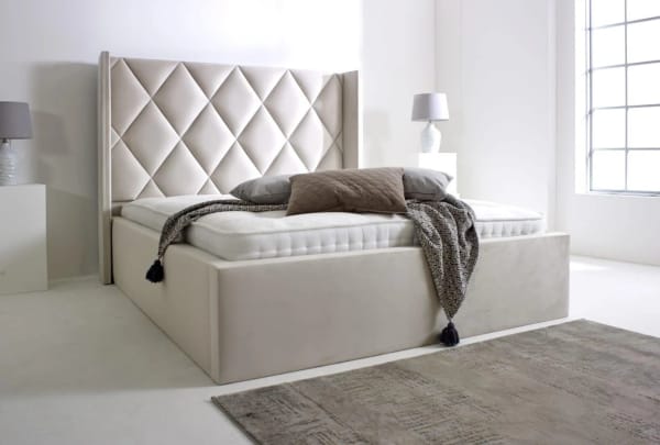 Poznan Divan Bed