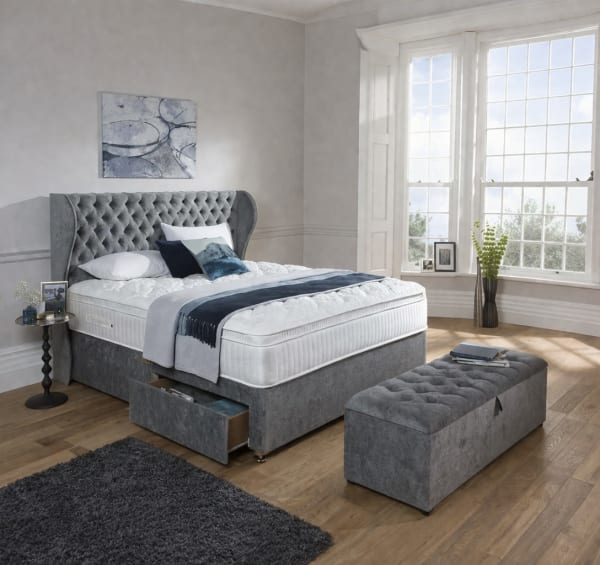 Pittsburgh Chesterfield Bed