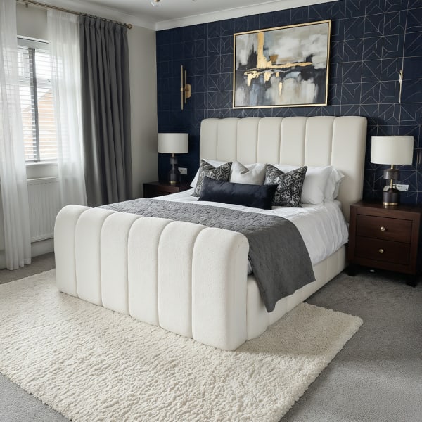 Leipzig Footboard Channel bed