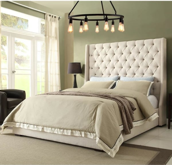 Strasbourg Button Chesterfield Bed
