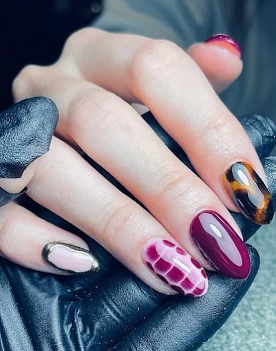 Gold Glam Beauty Center 3