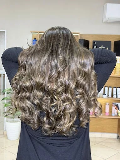 Gold Glam Beauty Center 4