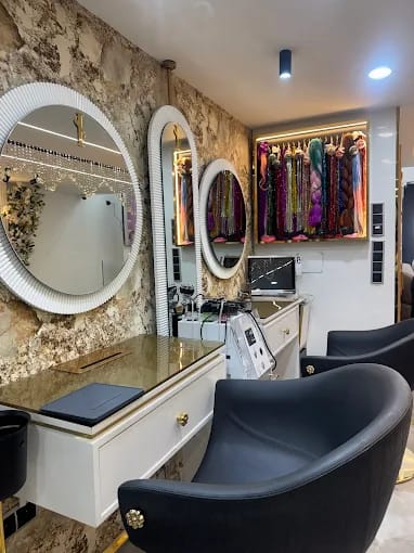 The SI Beauty Lounge 2