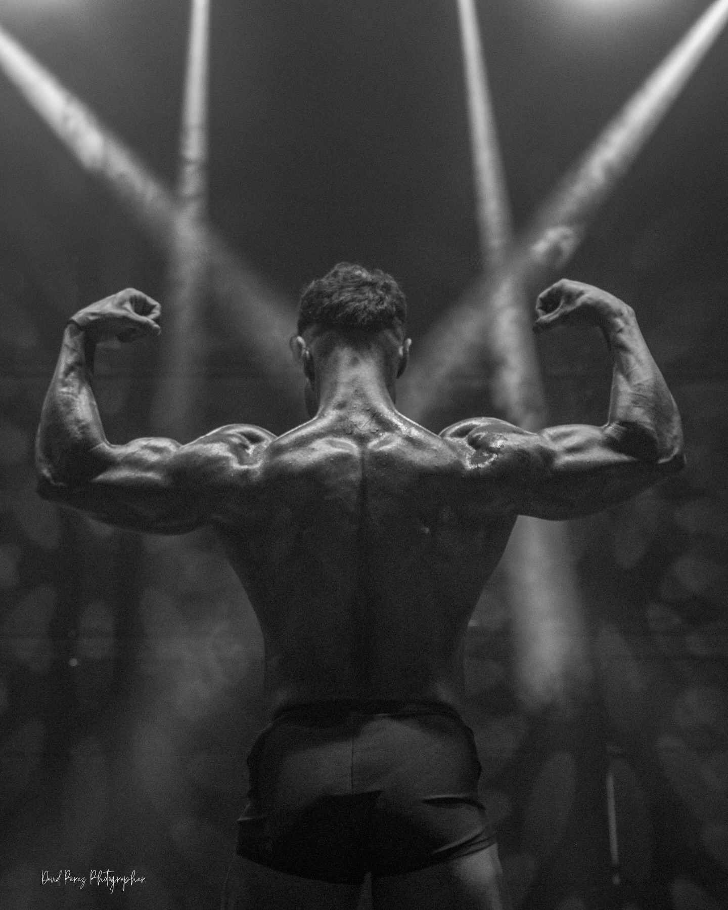 Sesión de entrenamiento personal y musculación en Fitness Center Berja