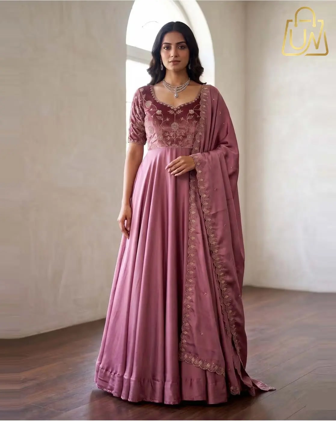 NYRIKA EMBROIDERED SWEETHEART-NECK GOWN SET
