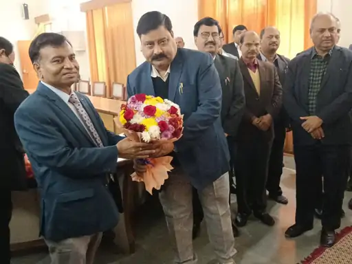 अंबेडकरनगर लोक अदालत में 76,360 मामले निपटाए गए:5.92 करोड़ के समझौते, 2.41 करोड़ रुपये तत्काल वसूल