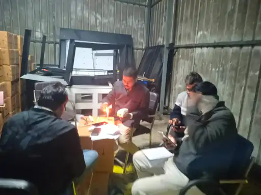 बहराइच: राजकोट से आए 53.66 लाख के मिलावटी घी का भंडाफोड़, भारी खेप जब्त