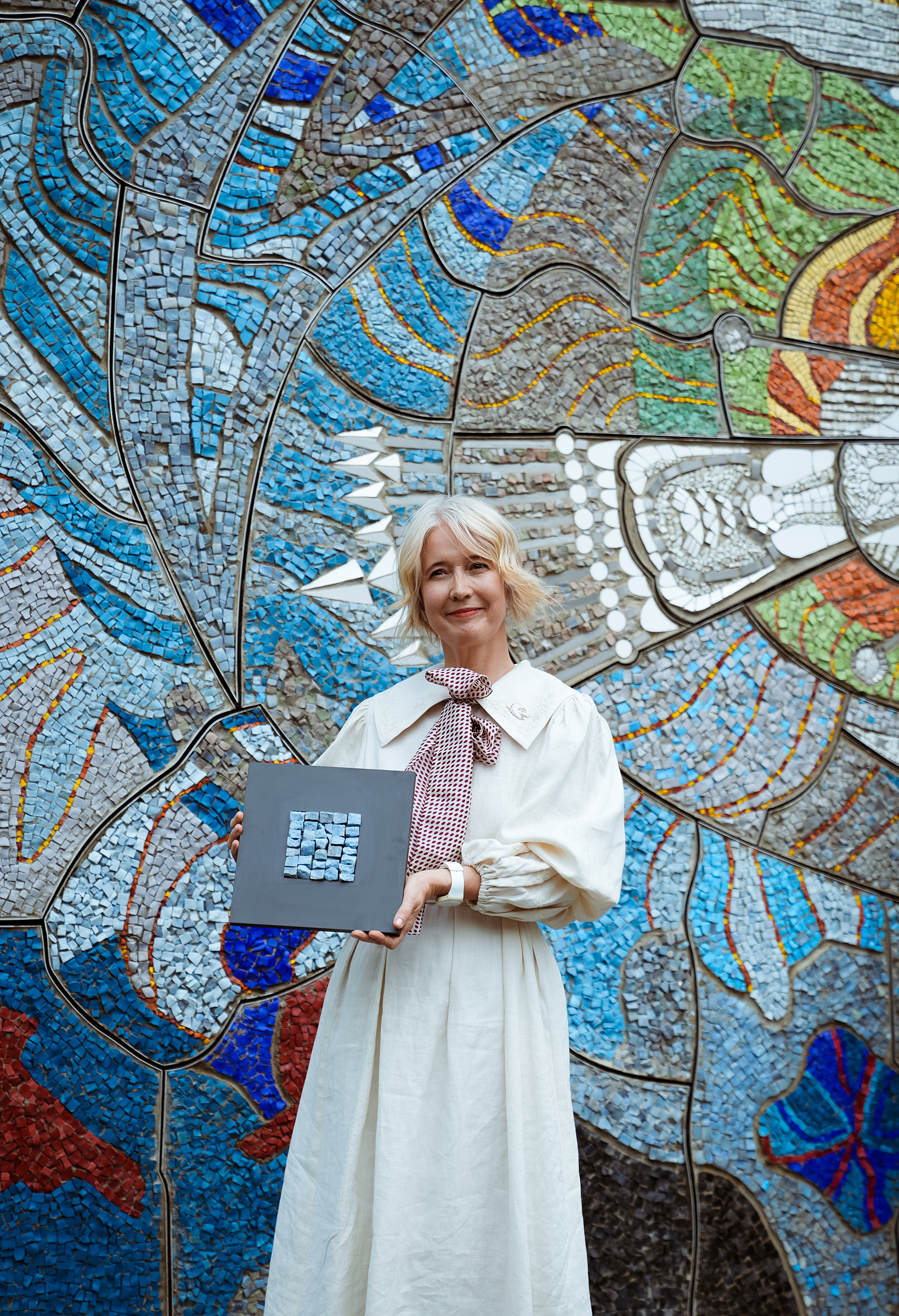 Justine Simons with the Boryviter mosaic