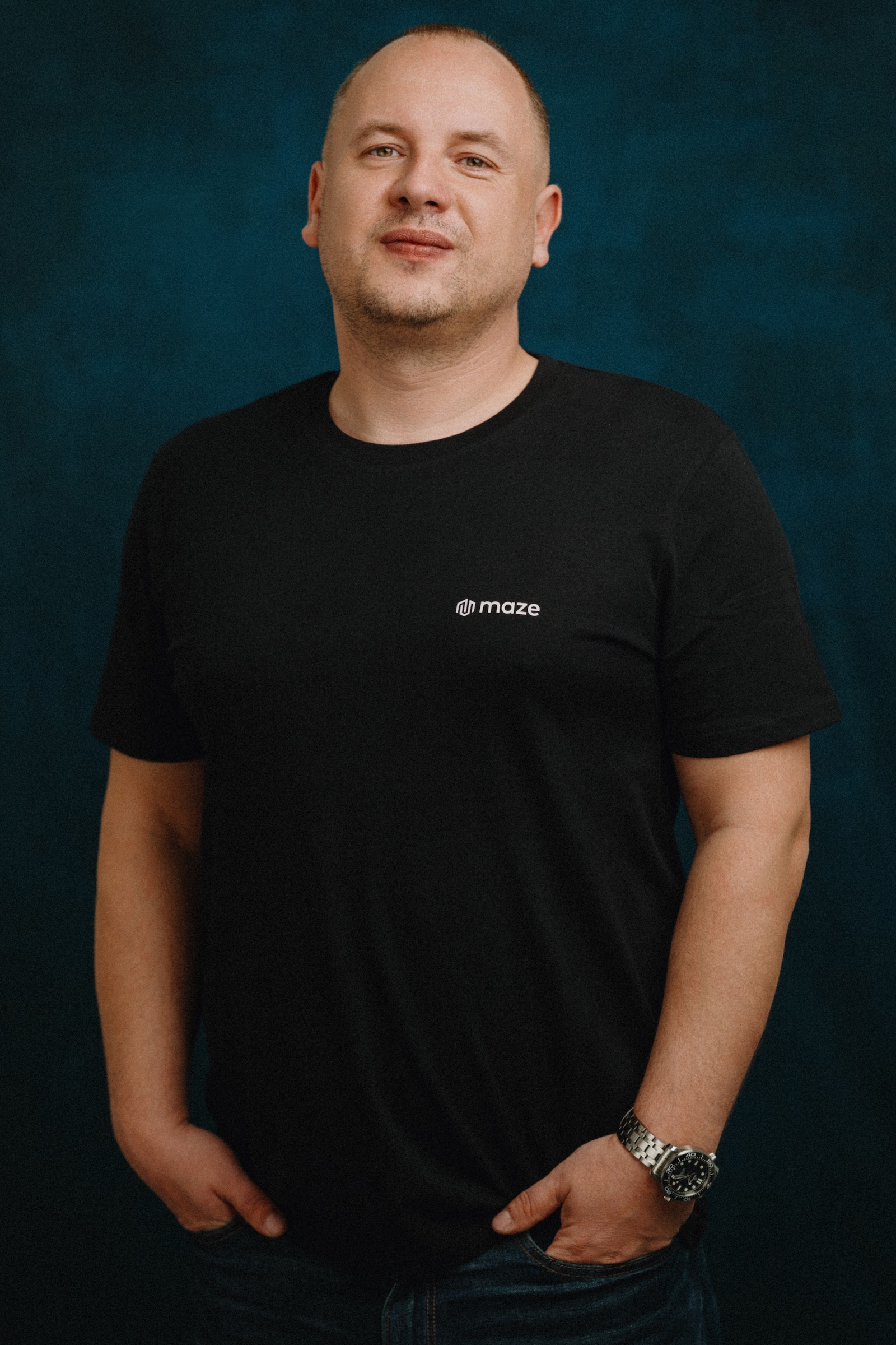 Team member portrait at the Maze portrait day