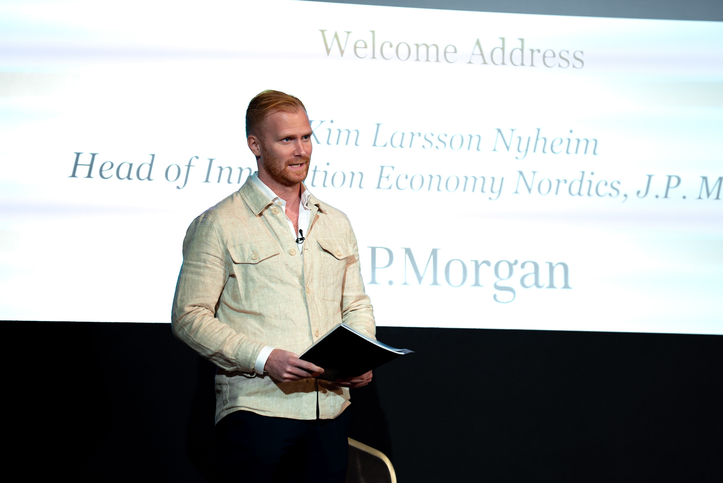J.P. Morgan welcome address at Fast Growth Icons Stockholm, photographed by We Stream