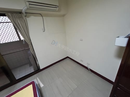 台中外牆防水高空繩索與冷氣窗口封板平整批土油漆