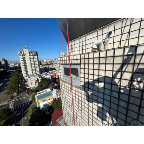 台中市北屯區_高空繩索外牆防水工程