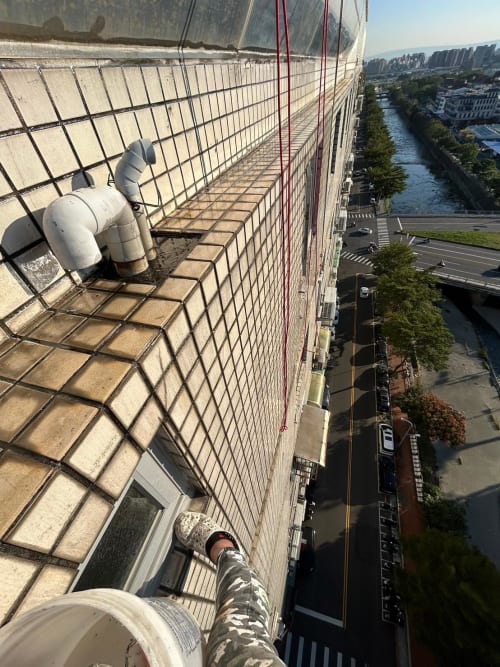 台中市北屯區_高空繩索外牆防水工程