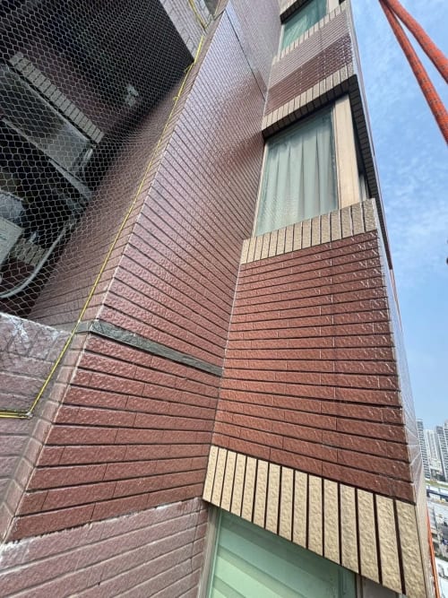 彰化_高空繩索作業；窗框外牆填縫防水工程