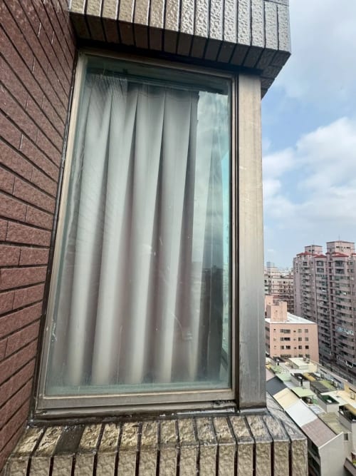 彰化_高空繩索作業；窗框外牆填縫防水工程