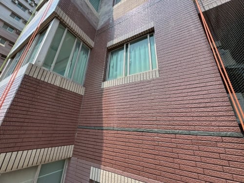 彰化_高空繩索作業；窗框外牆填縫防水工程