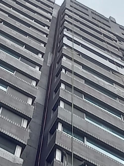 彰化_高空繩索作業；窗框外牆填縫防水工程