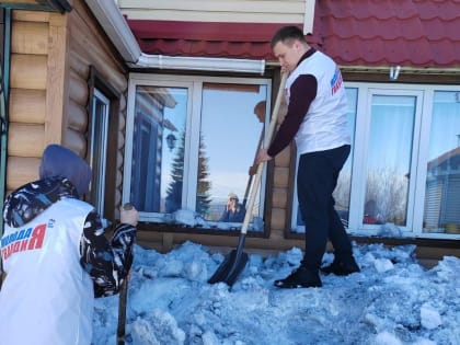 Прокопьевские молодогвардейцы помогли семье участника СВО