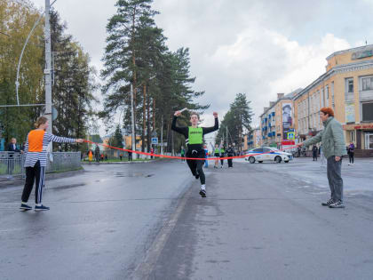 В минувшую субботу в Мысках прошла 58-я легкоатлетическая эстафета, посвященная памяти Героя Советского Союза Михаила Куюкова.