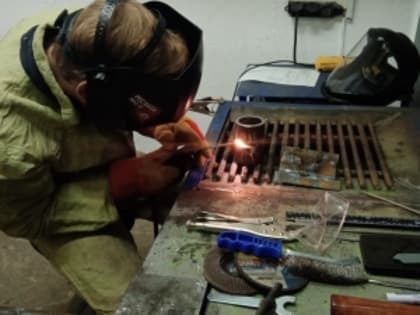 Студенты Тяжинского агропромышленного техникума, обучающиеся по профессии «Сварщик» сдали демонстрационный экзамен